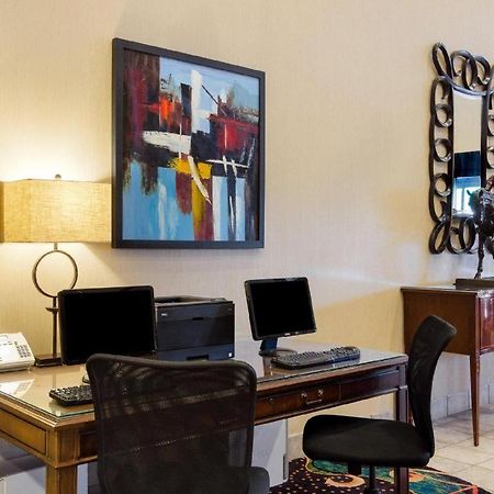 Comfort Inn & Suites Hot Springs Central Екстериор снимка