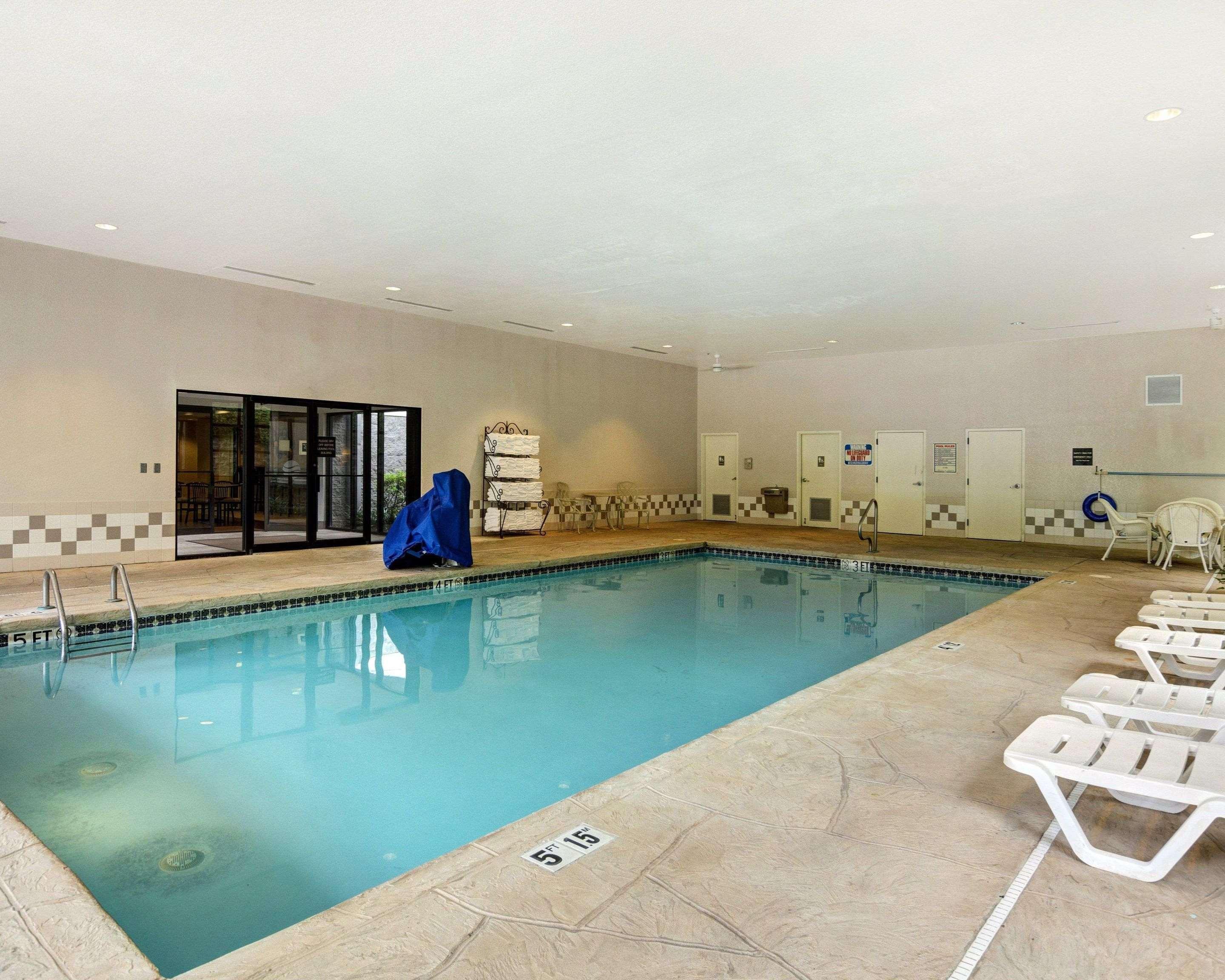 Comfort Inn & Suites Hot Springs Central Екстериор снимка