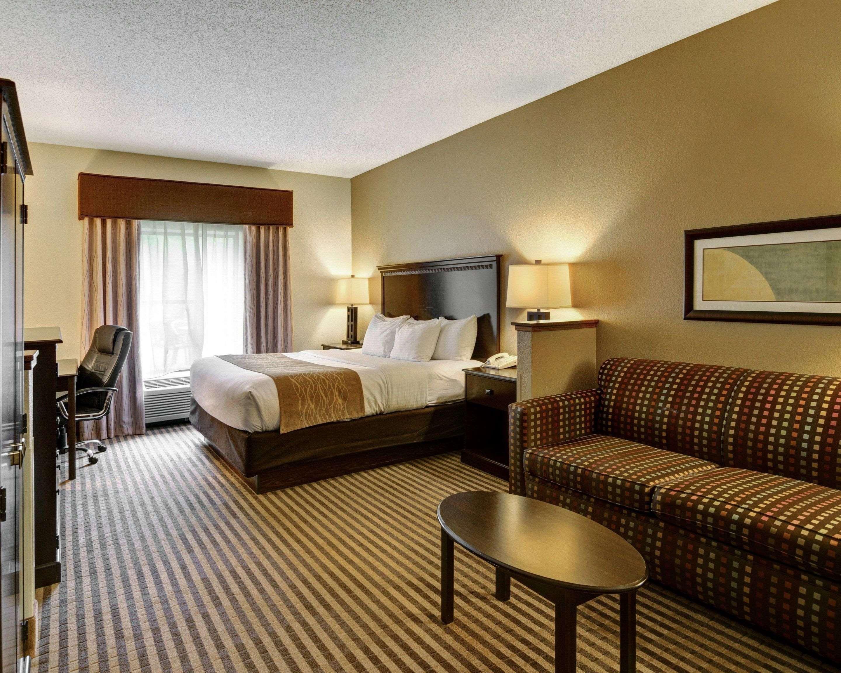 Comfort Inn & Suites Hot Springs Central Екстериор снимка