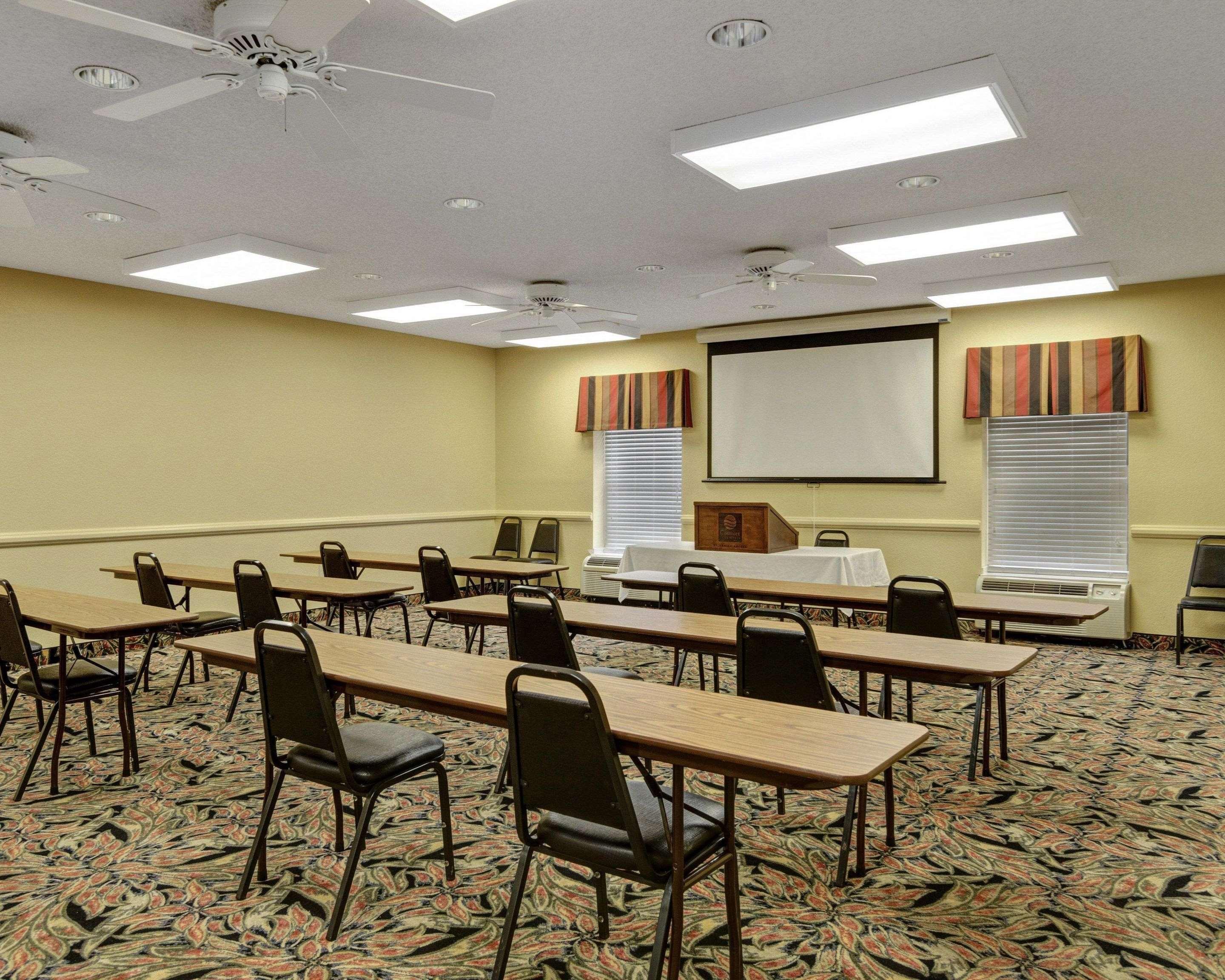 Comfort Inn & Suites Hot Springs Central Екстериор снимка