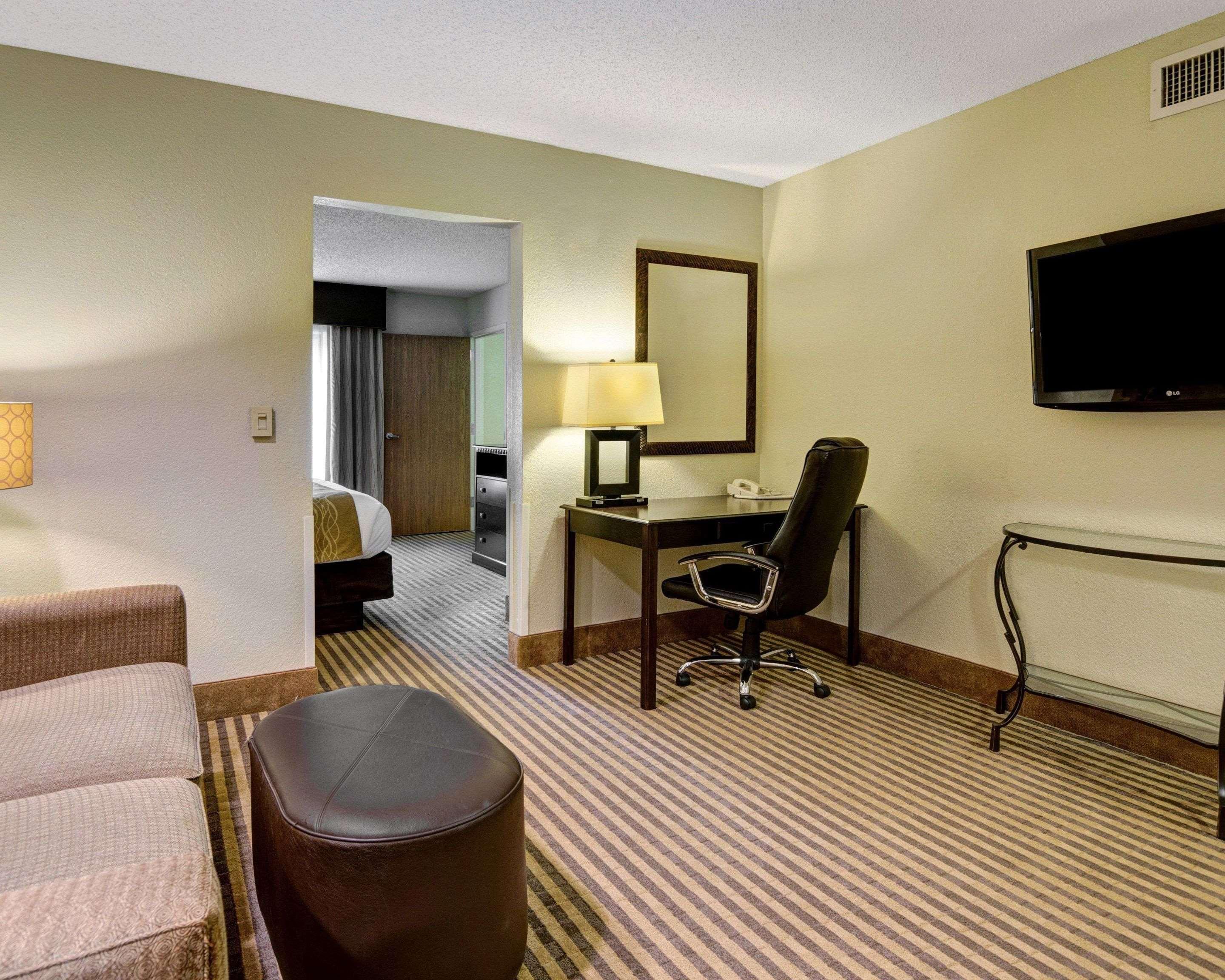Comfort Inn & Suites Hot Springs Central Екстериор снимка