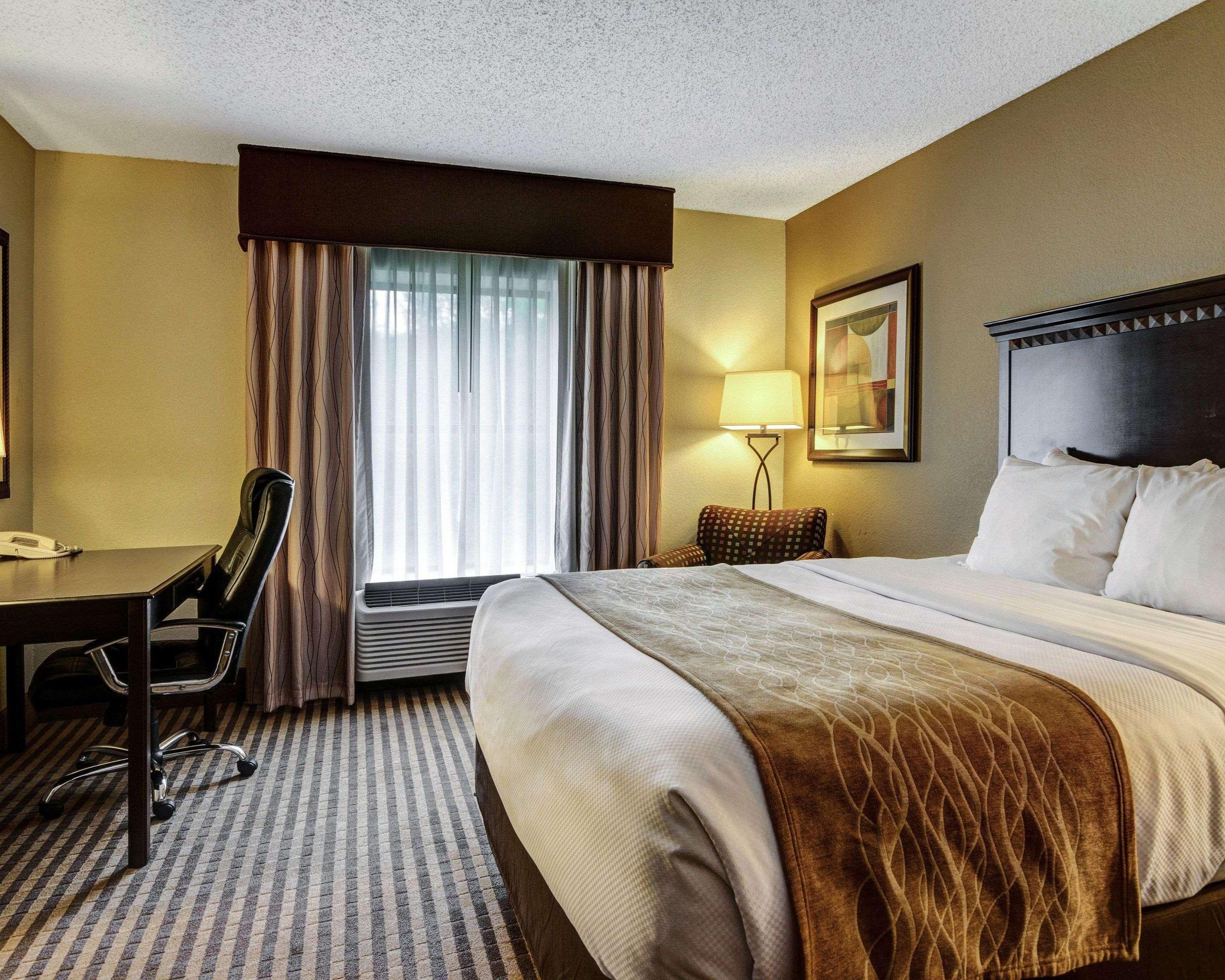 Comfort Inn & Suites Hot Springs Central Екстериор снимка