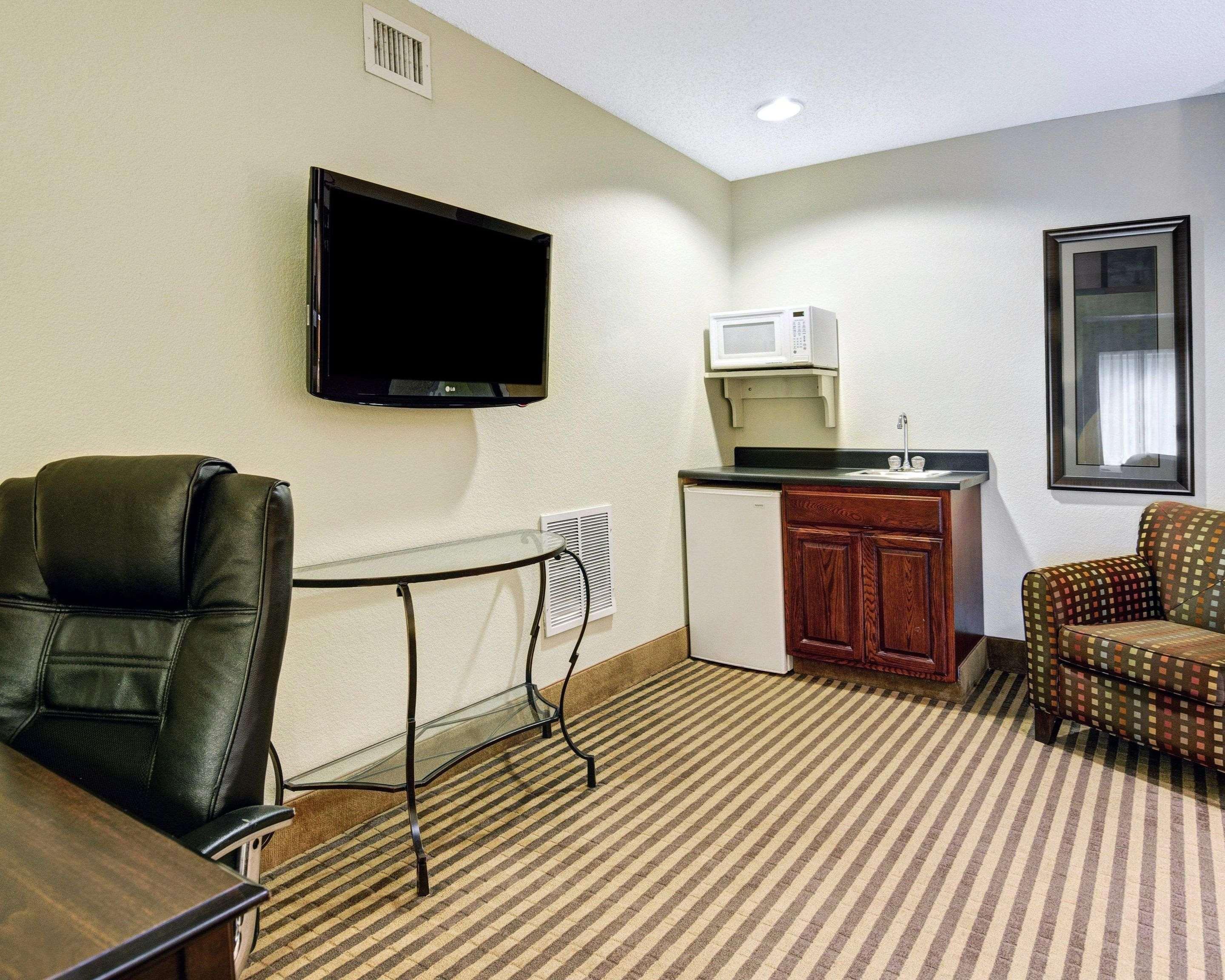 Comfort Inn & Suites Hot Springs Central Екстериор снимка
