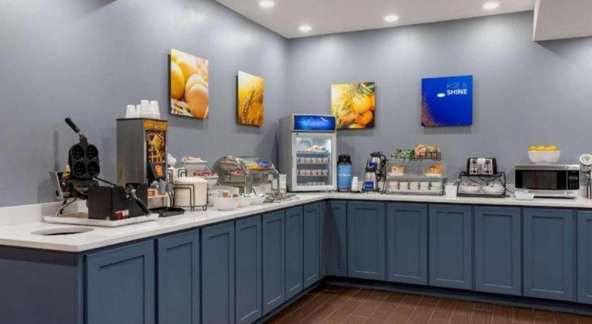 Comfort Inn & Suites Hot Springs Central Екстериор снимка
