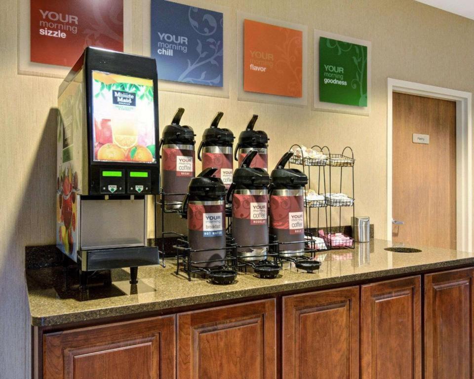 Comfort Inn & Suites Hot Springs Central Екстериор снимка