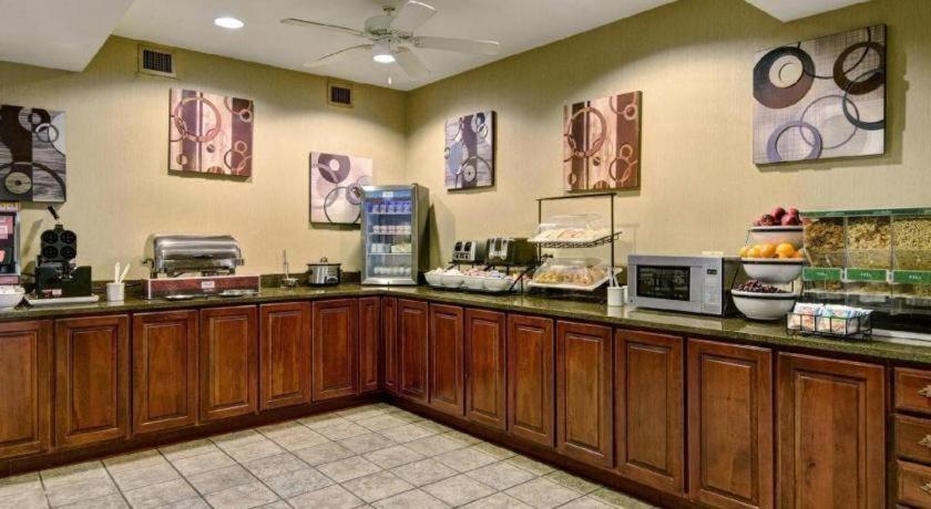 Comfort Inn & Suites Hot Springs Central Екстериор снимка